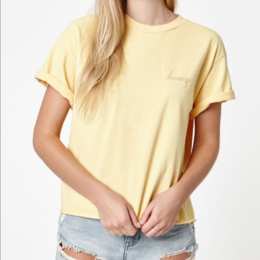 Brandy Melville honey t-shirt ✨